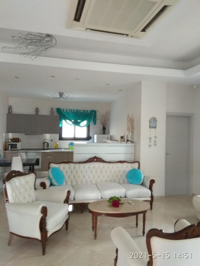 Irenes Apartment Kallithea  Exterior foto